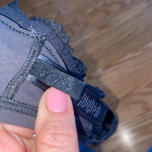 SKIMS Black Lace Trim Bralette - Picture 4 of 5